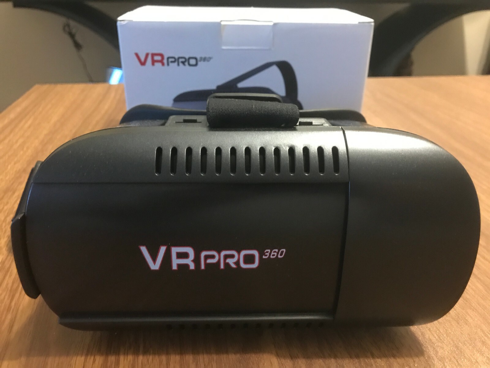 VRpro360 with Bluetooth remote and headphones