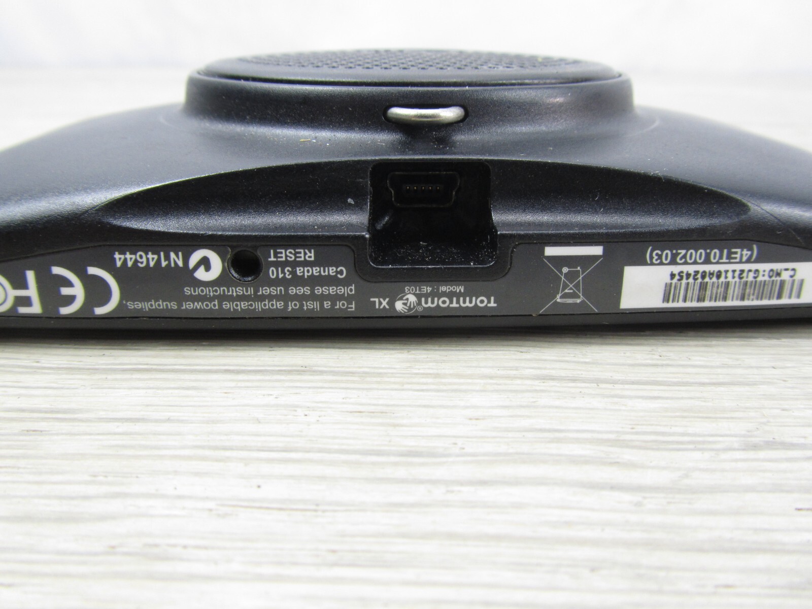 TomTom XL Model 4E203- Customized Maps Automotive Mountable Tested No cords