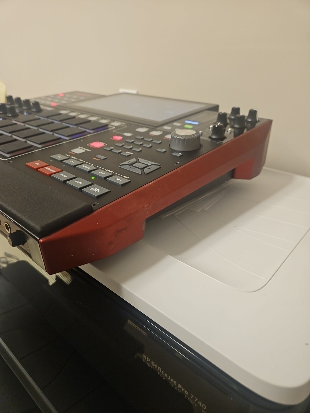 Akai Professional MPC-X Standalone Sampler and Sequencer-USED COND--sw2