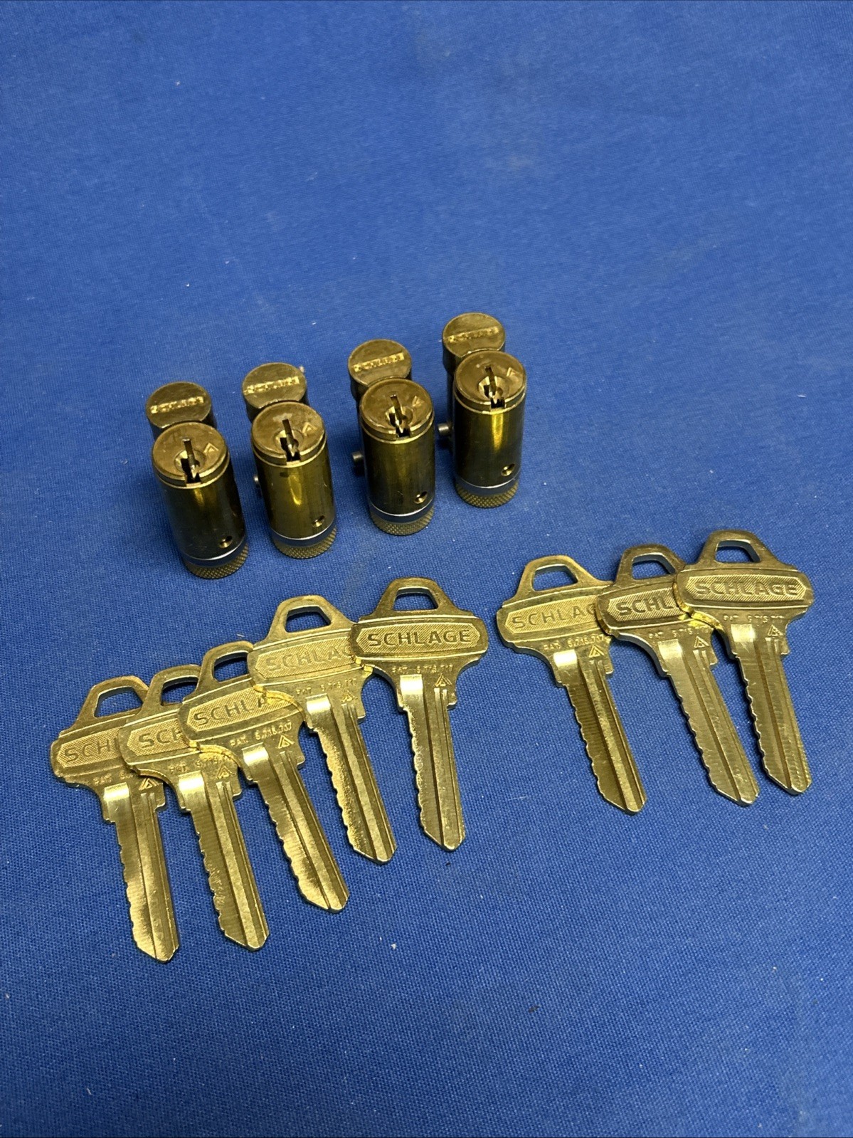 4 New Schlage Everest  Brass Core C-123 Keyway and 8 one bit keys