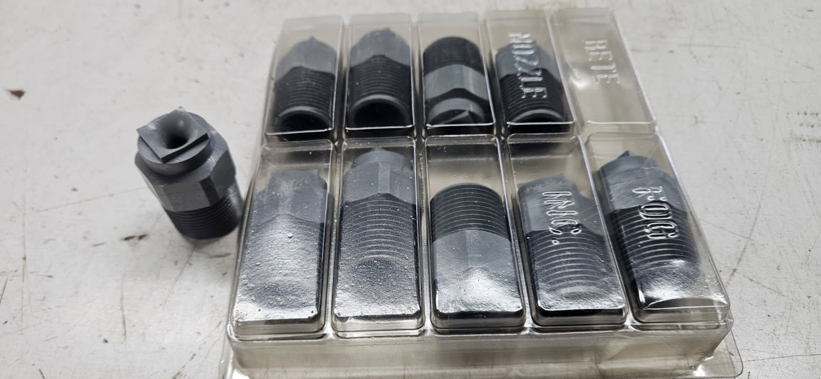 10) BETE NCM0704WSQ Plastic Spray Nozzles 1"NPT