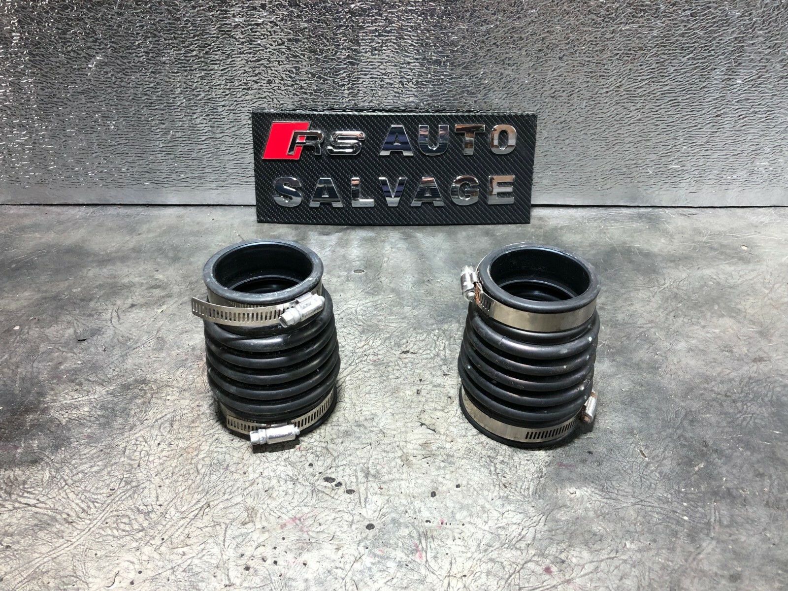 NISSAN GTR R35 V6 3.8 GENUINE OEM TURBO AIR INTAKE PIPE CONNECTOR 2008-2017