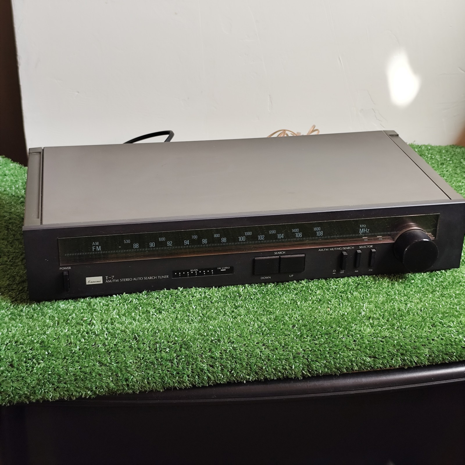 Sansui T-7 AM/FM Stereo Auto Search Tuner Excellent Condition