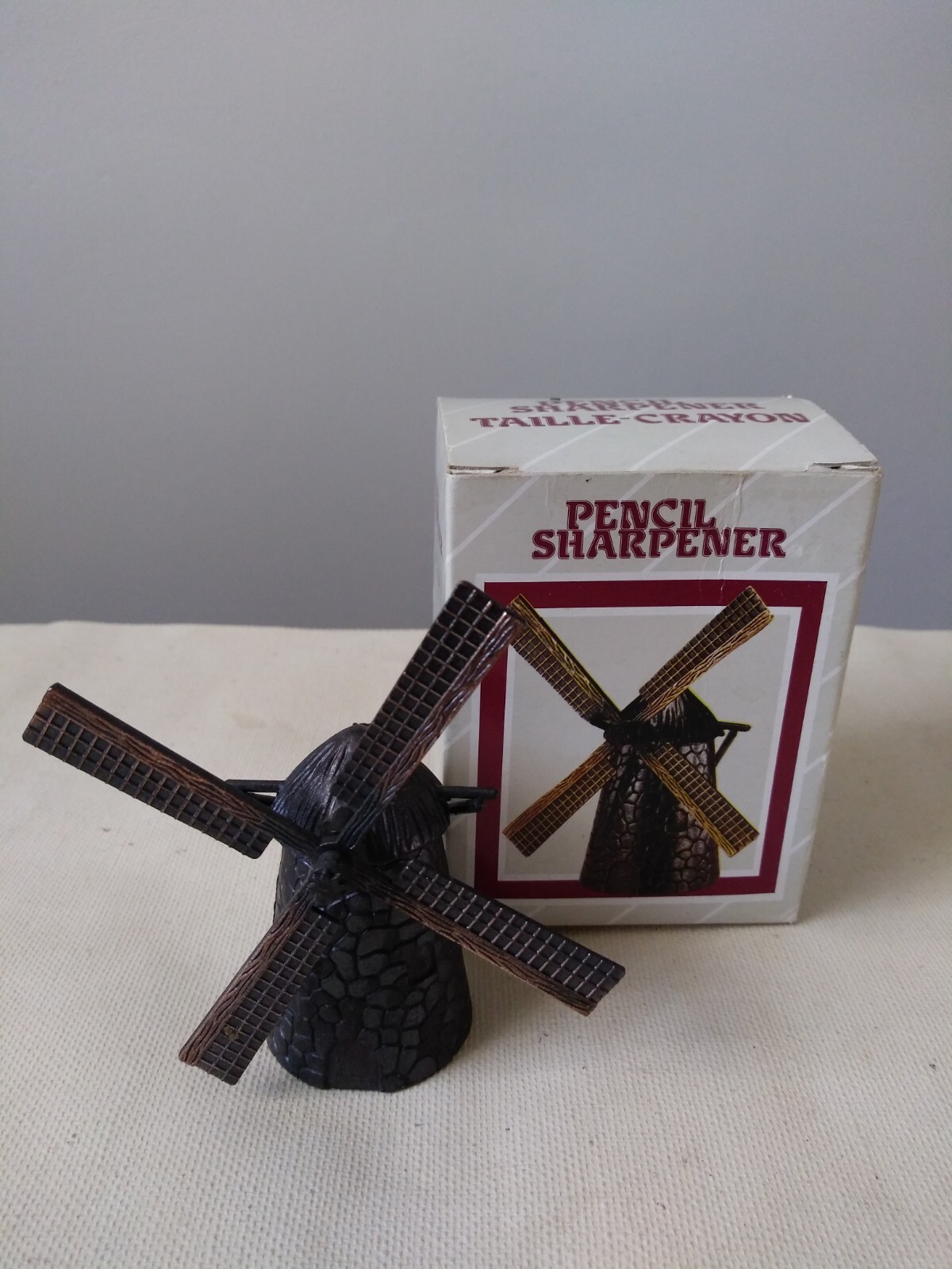 Vtg 1987 Taille - Crayon Metal Pencil Sharpener Office Desk  Novelty Decor