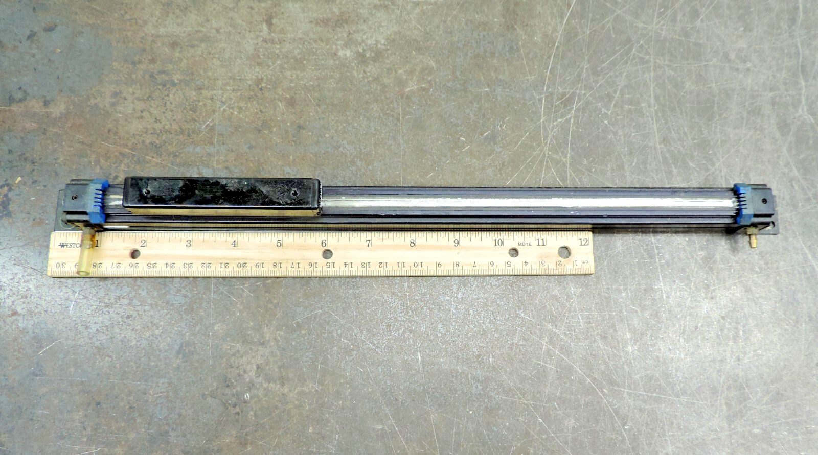 Tol-O-Matic BC205 Pneumatic Band Slide Solid Bearing Rodless Cylinder BC205