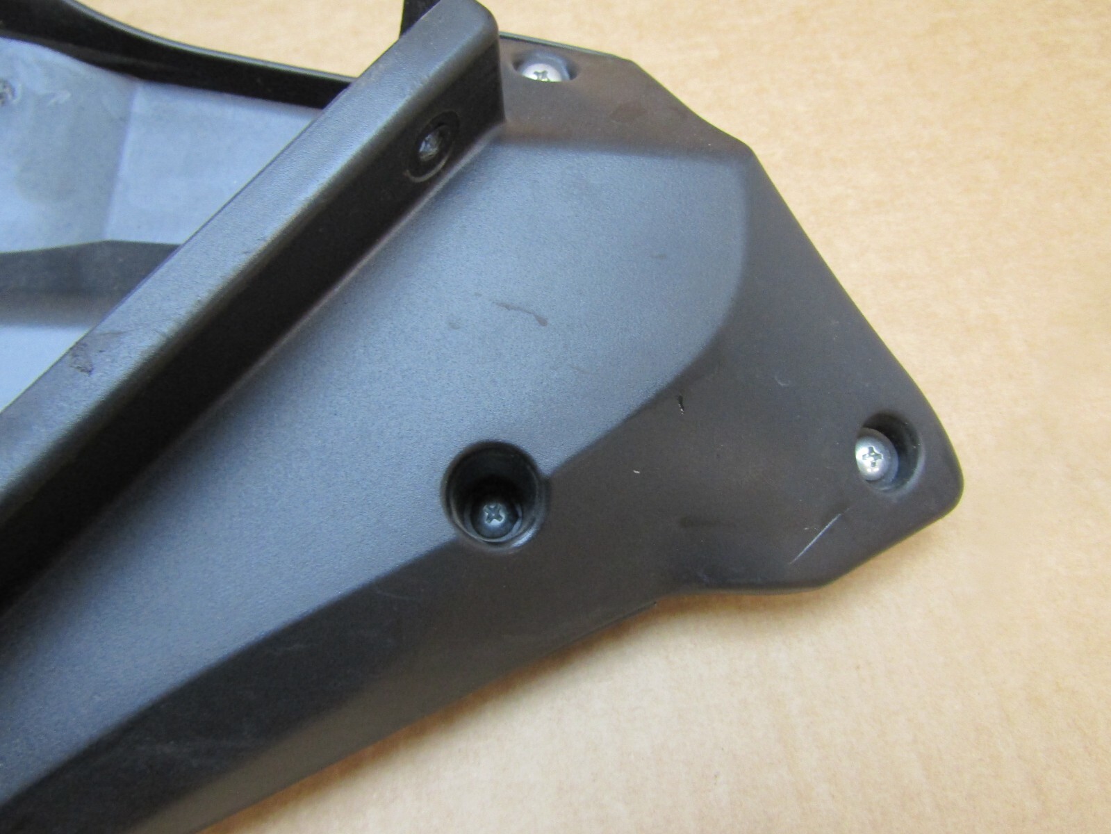 Benelli BN 125 E5 2022 2,495 miles left side fairing panel (13869)