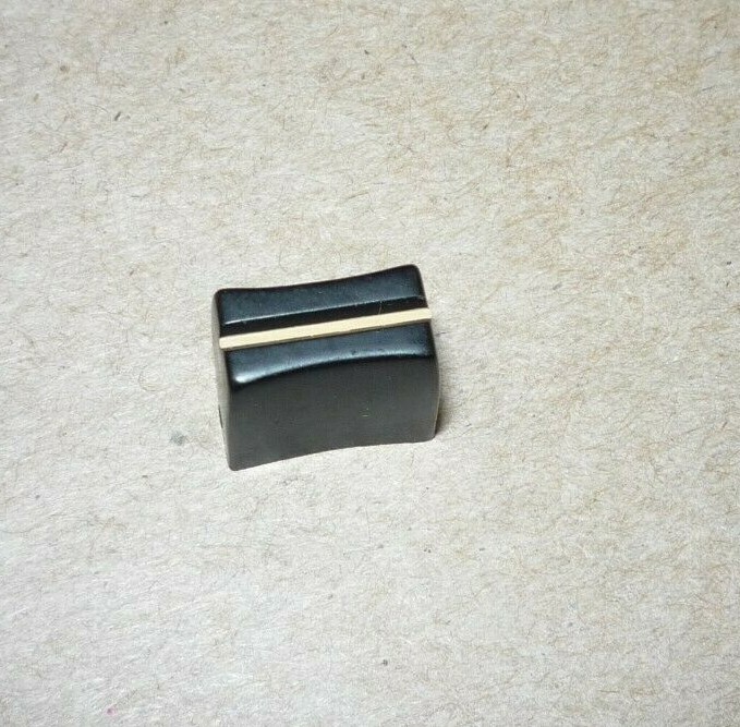 Vintage Peavey XR 500c Powered Mixer Amplifier - SQUARE SLIDER KNOB