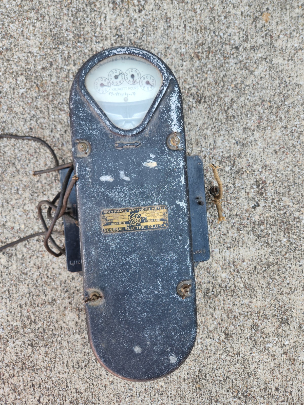 Vintage GE General Electric polyphase Watthour Meter