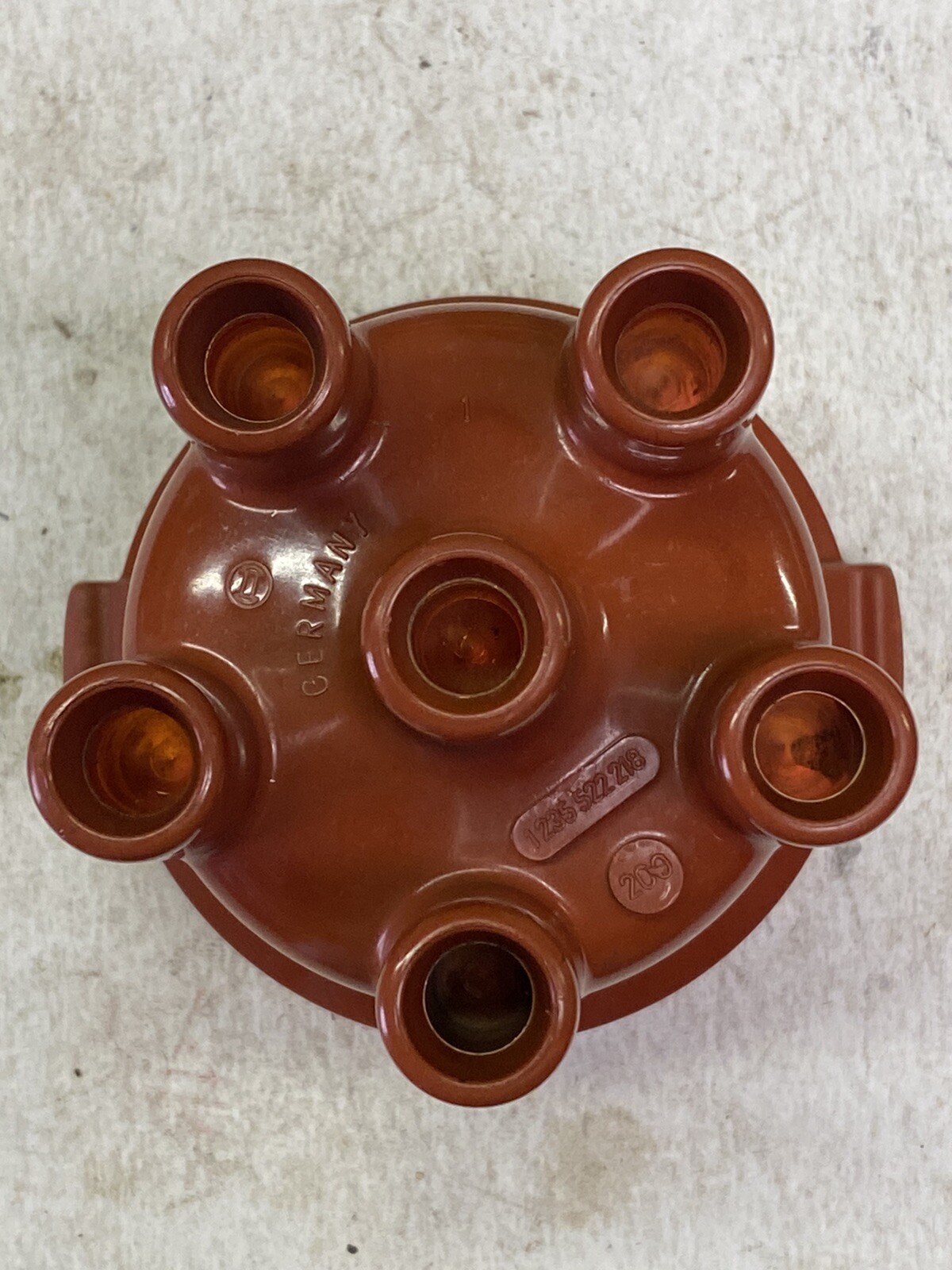 New Bosch 5 Cylinder Ignition Distributor Cap. 1-235-522-218.  NO BOX