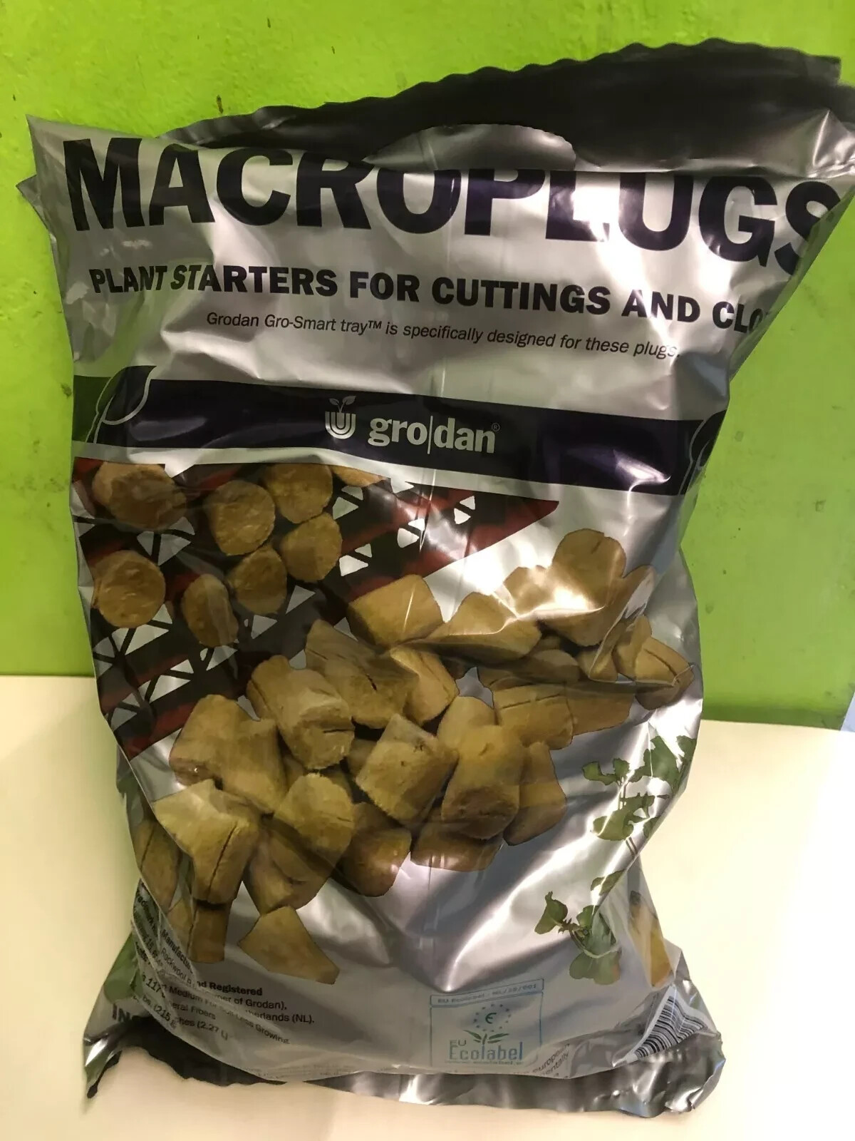 Grodan MacroPlug 1.5" Round w/ Slit (50/Bag) / rw108004 / 104390