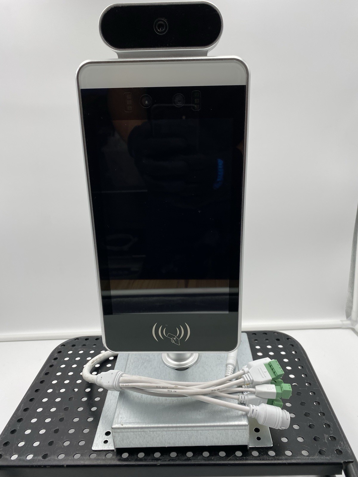 Facial Recognition Access Control Terminal Temperature Kiosk Scanner