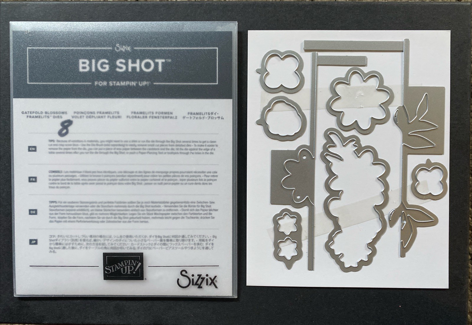 Sizzix Big Shot Gatefold Blossoms Framelits Dies