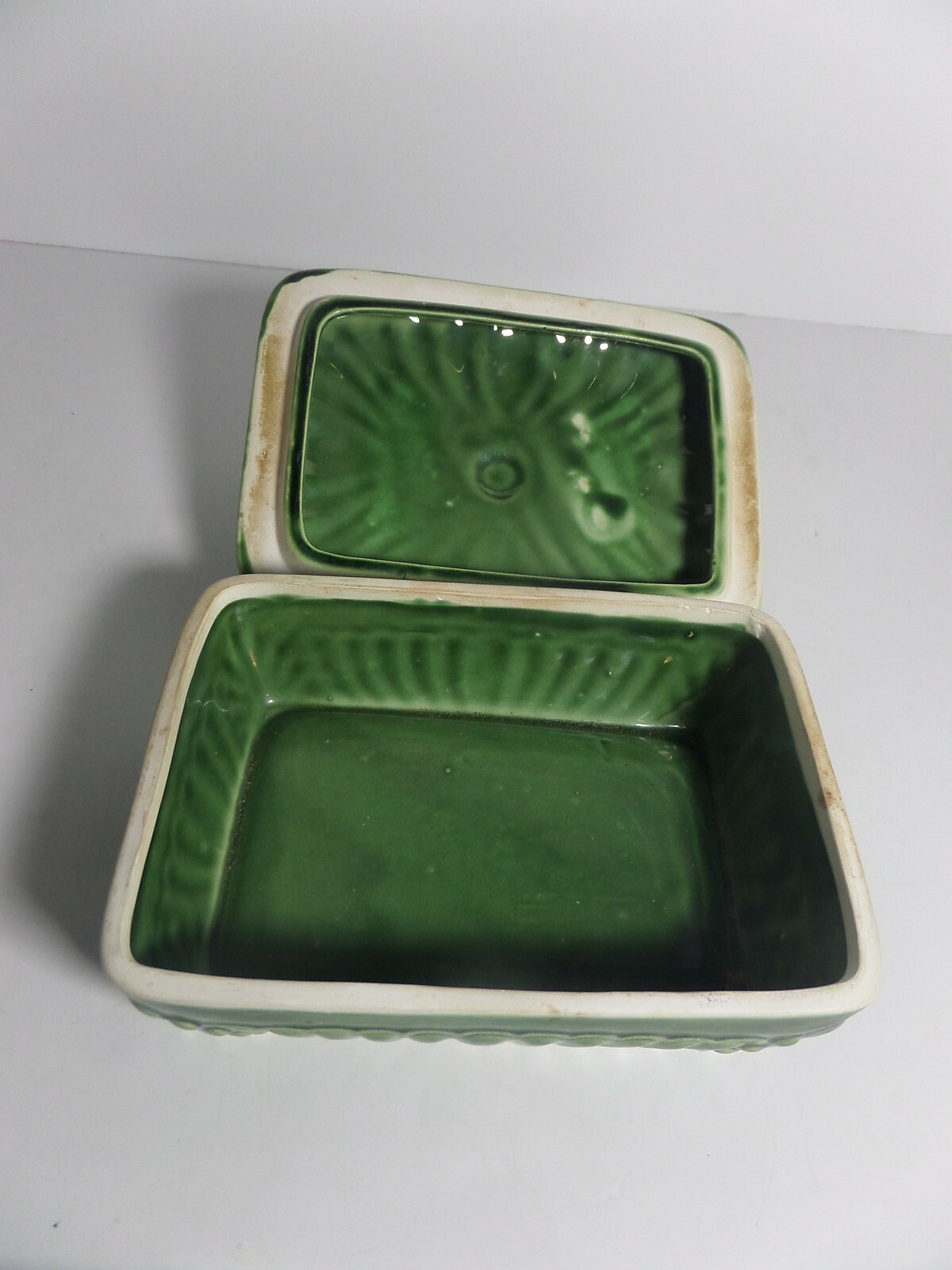 Green flowered ceramic box Japan (S13)