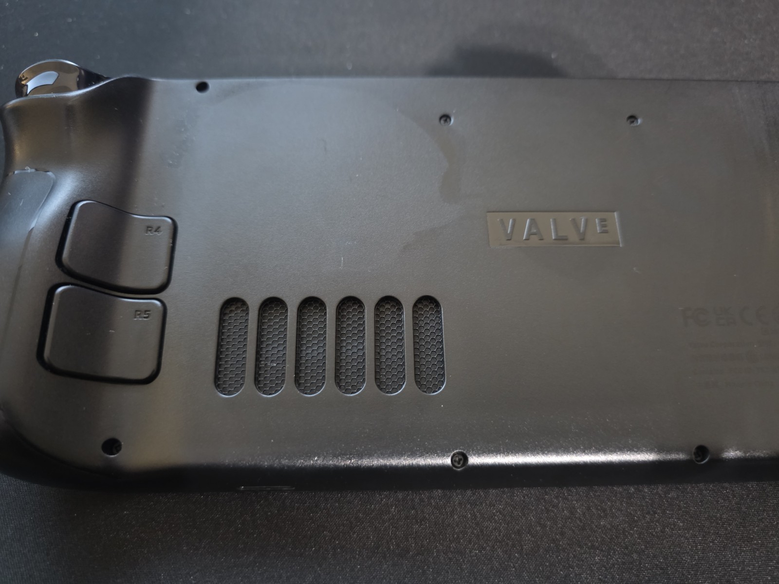 Steam Deck (64GB) + 512GB SD Card