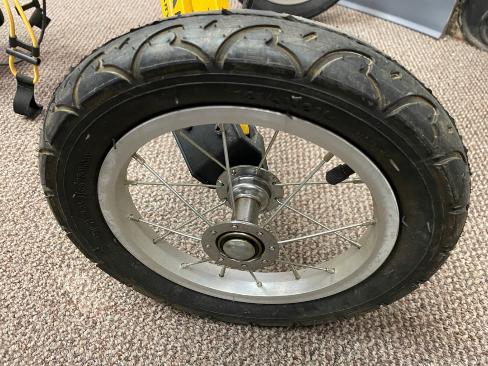 Nylon golf wheel cover for motorized and push carts