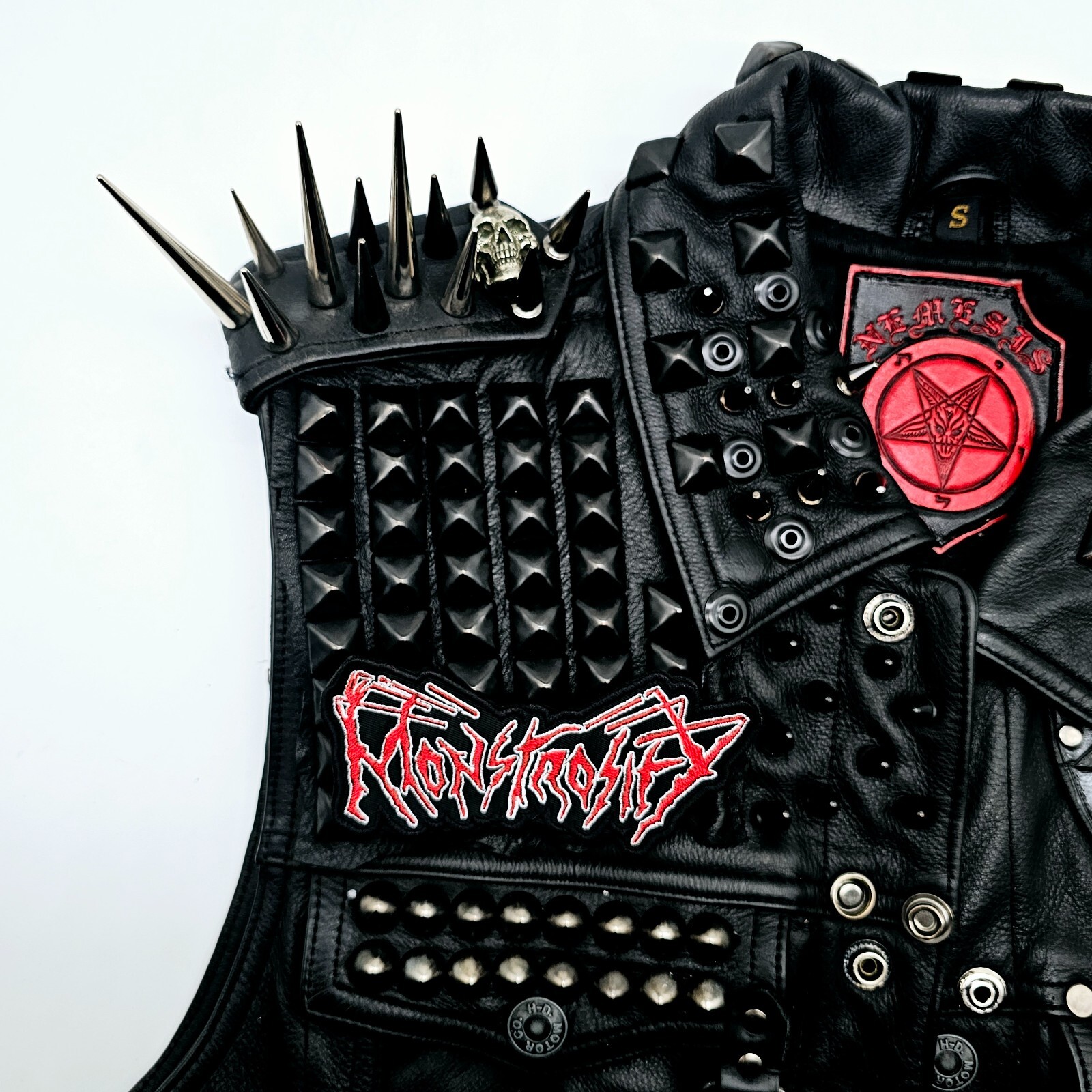 MONSTROSITY (shaped border) LOGO EMBROIDERED PATCH