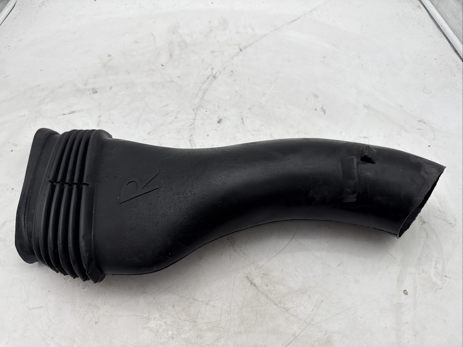 1997 - 2004 CORVETTE C5 USED OEM RH BRAKE DUCT COOLER 10295977
