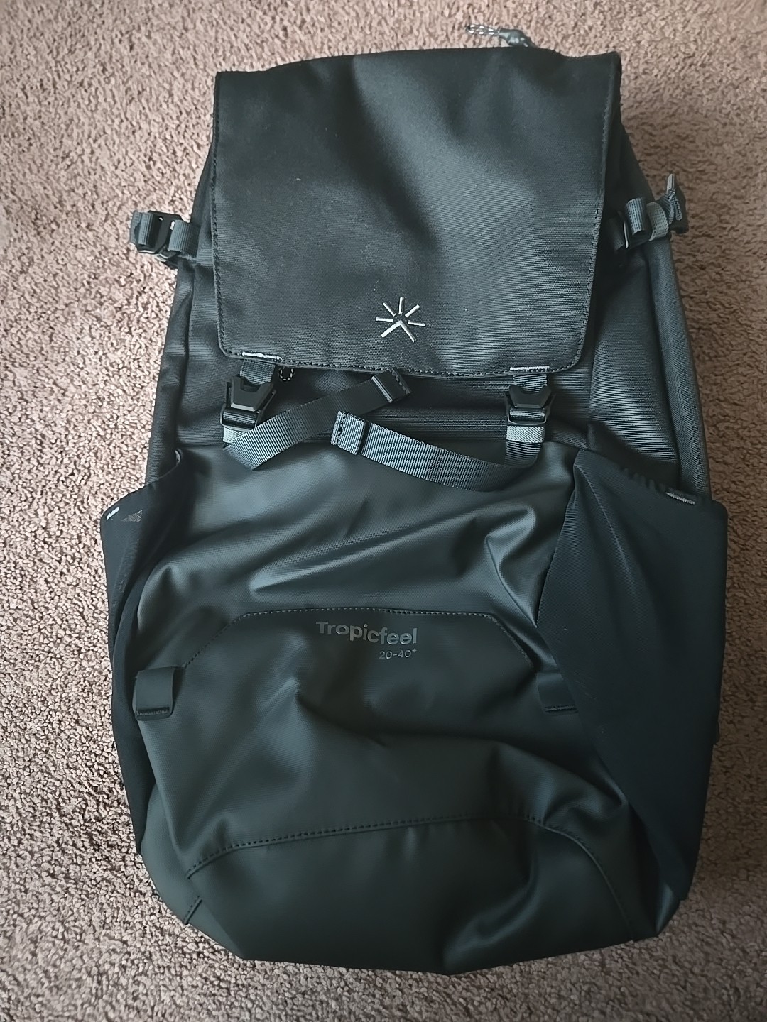 TROPICFEEL SHELL 20L-40L BACKPACK TRAVEL CORE BLACK EXPANDABLE NEW