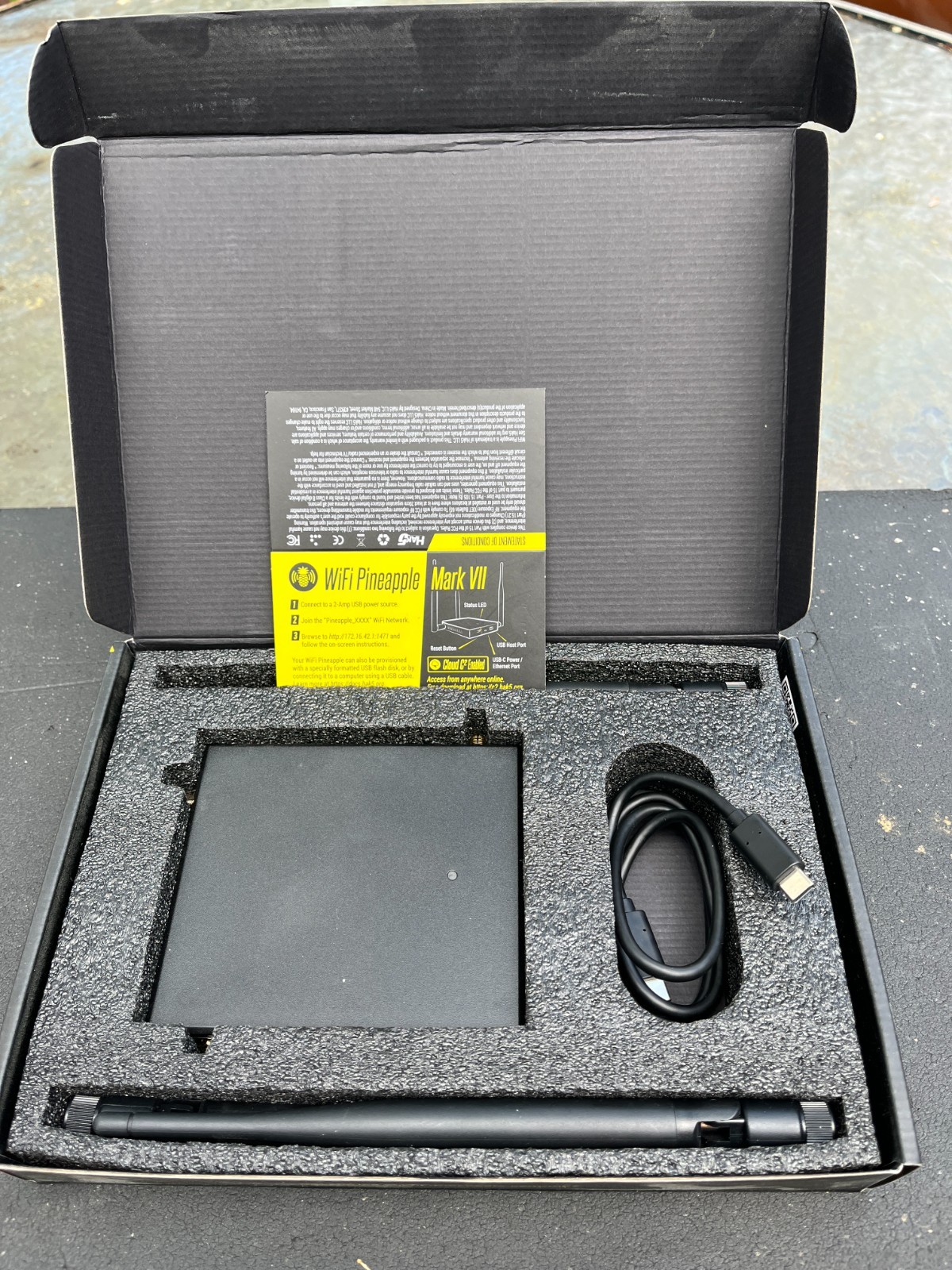 Hak5 Pineapple Mark VII WiFi Pentesting Tool
