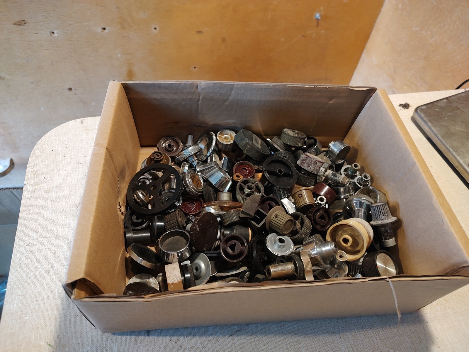 Large Box Full Of Antique Radio And Tv Knobs