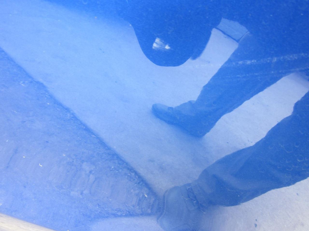 V60 2015 Glove Box 1100904