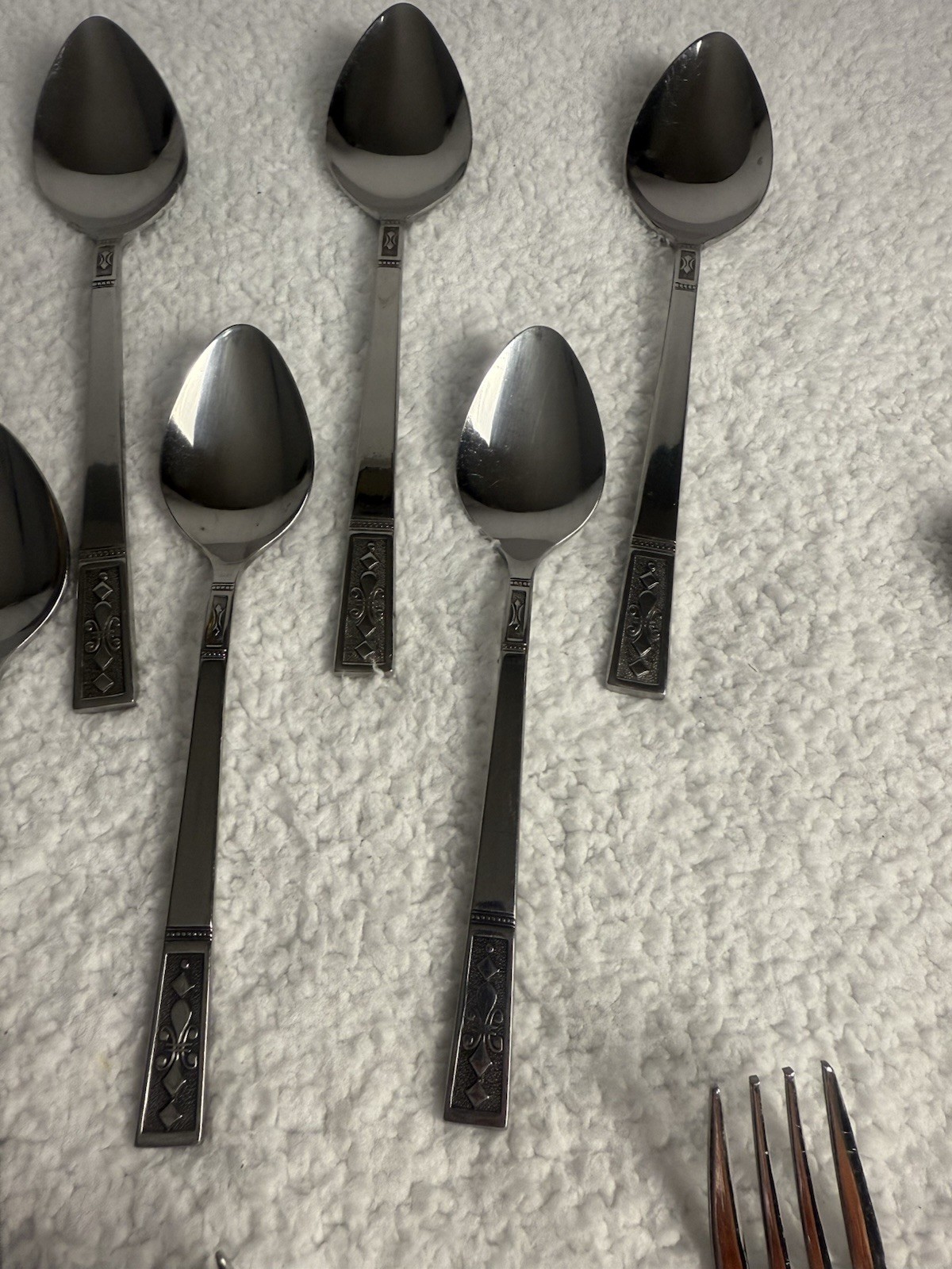 Interpur Cortina Stainless Steel MCM Flatware Japan 40 Pieces Fleur de Lis