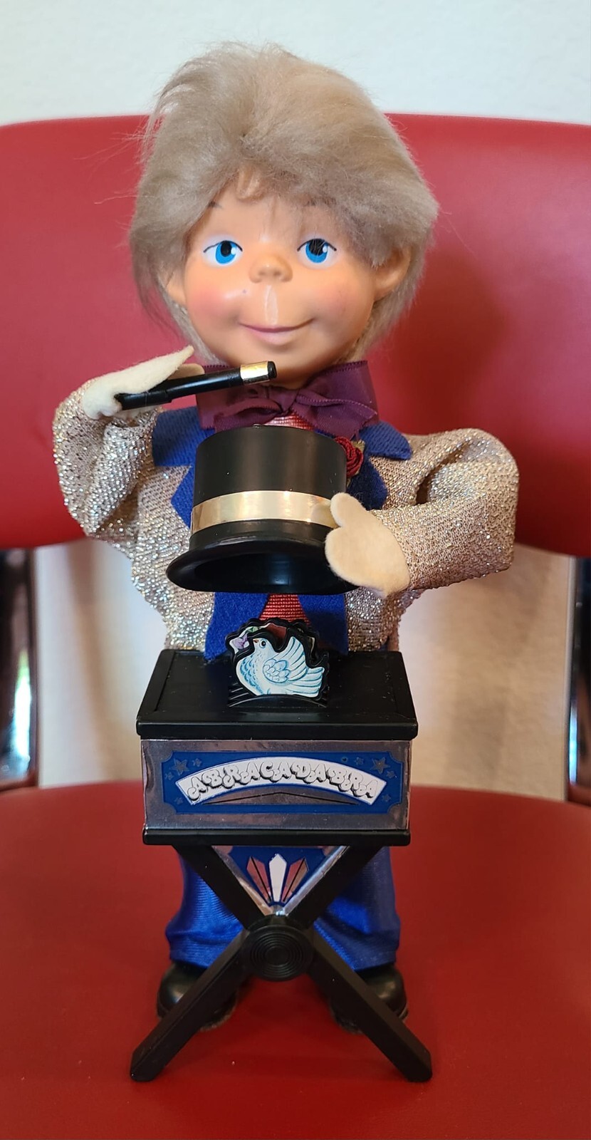 Rare Wind Up Automaton Magician by Carl Magic Trick Mentalism
