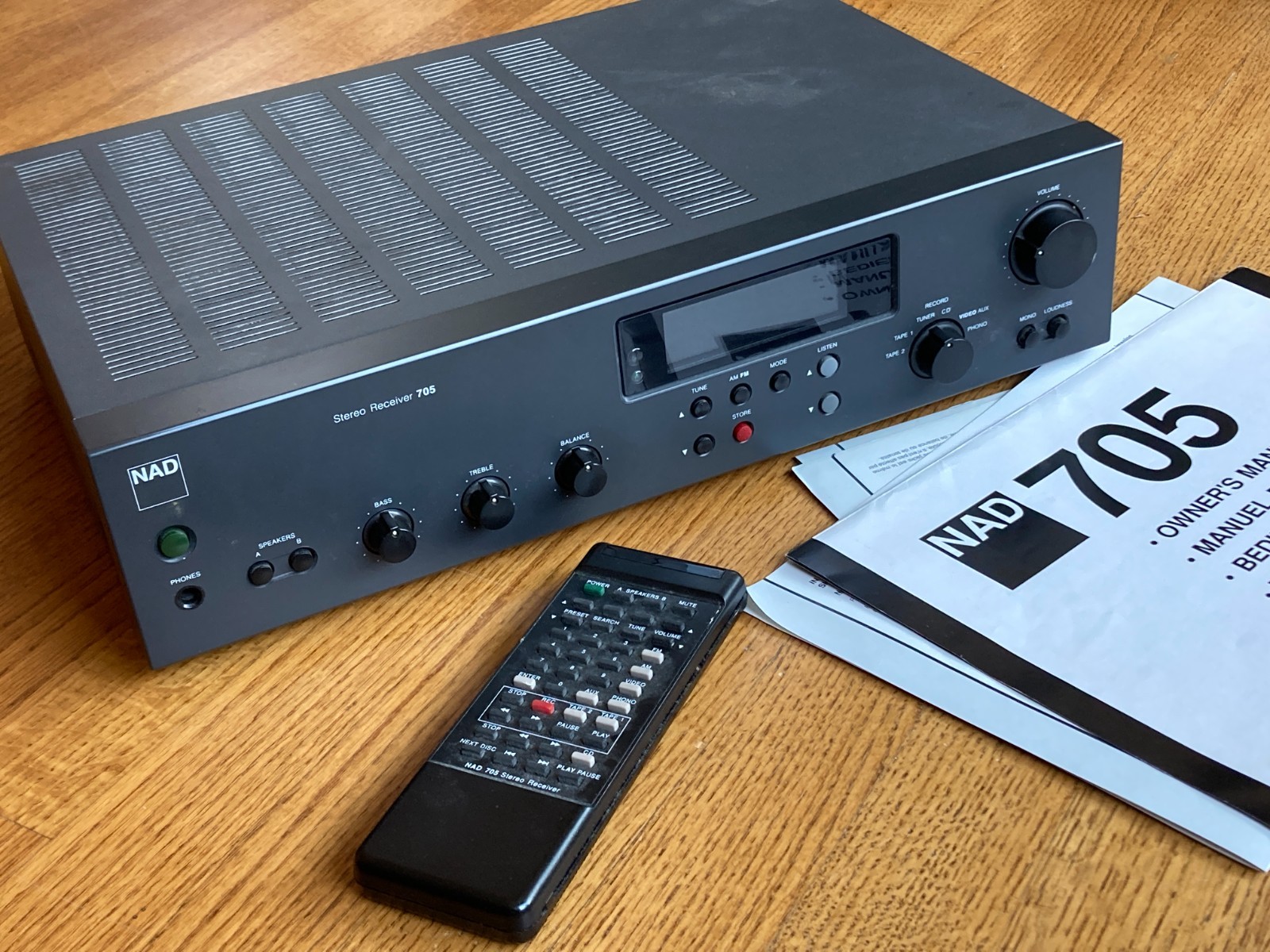 NAD 705 Stereo Receiver Working. Bundle Remote - back light needs replacing.