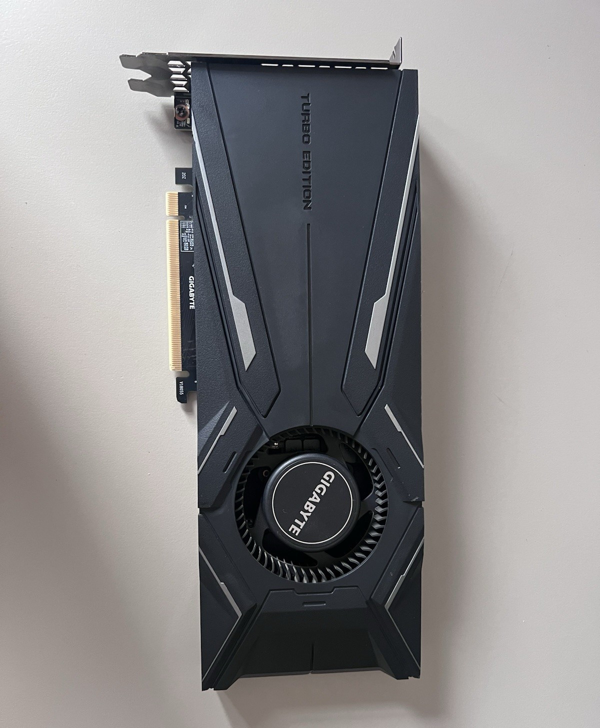 GIGABYTE NVIDIA RTX 2080 Ti blower edition HDMI DP USB-C tested