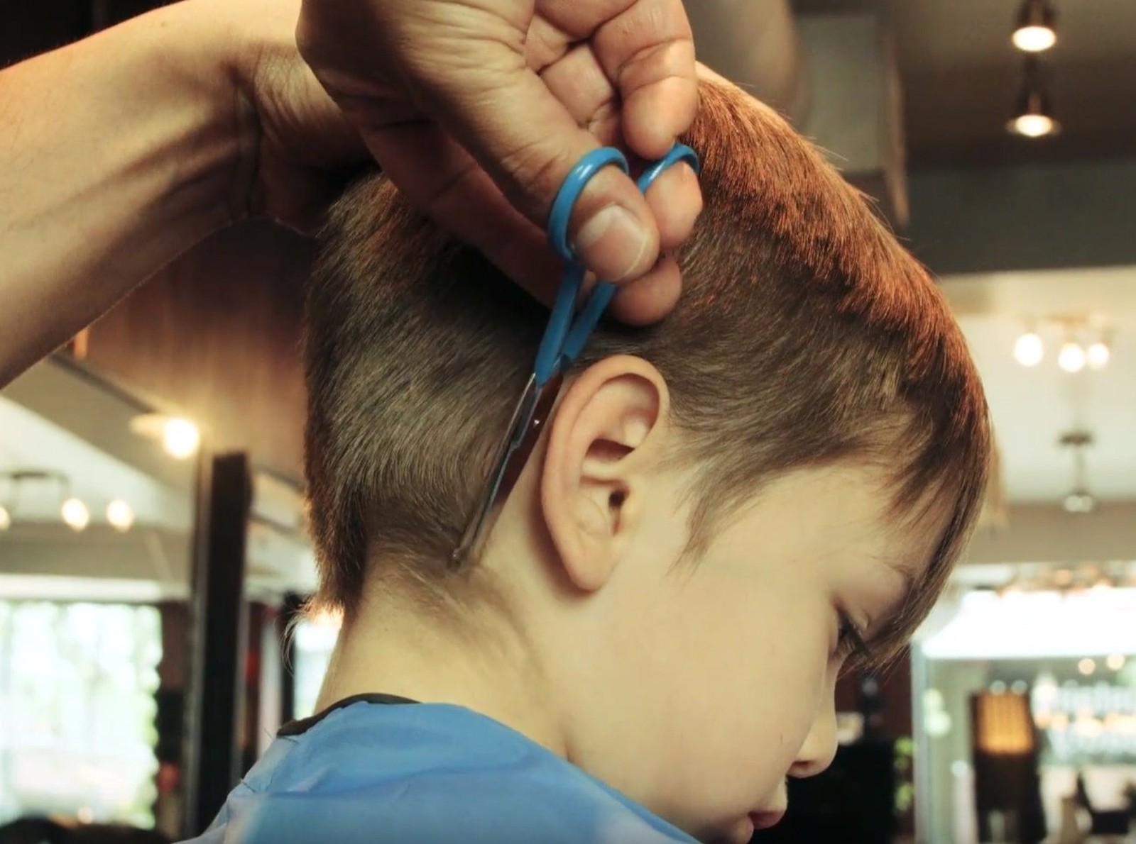 CALMING CLIPPER® - The Silent, Gentle Haircutting Kit for Children with Aut
