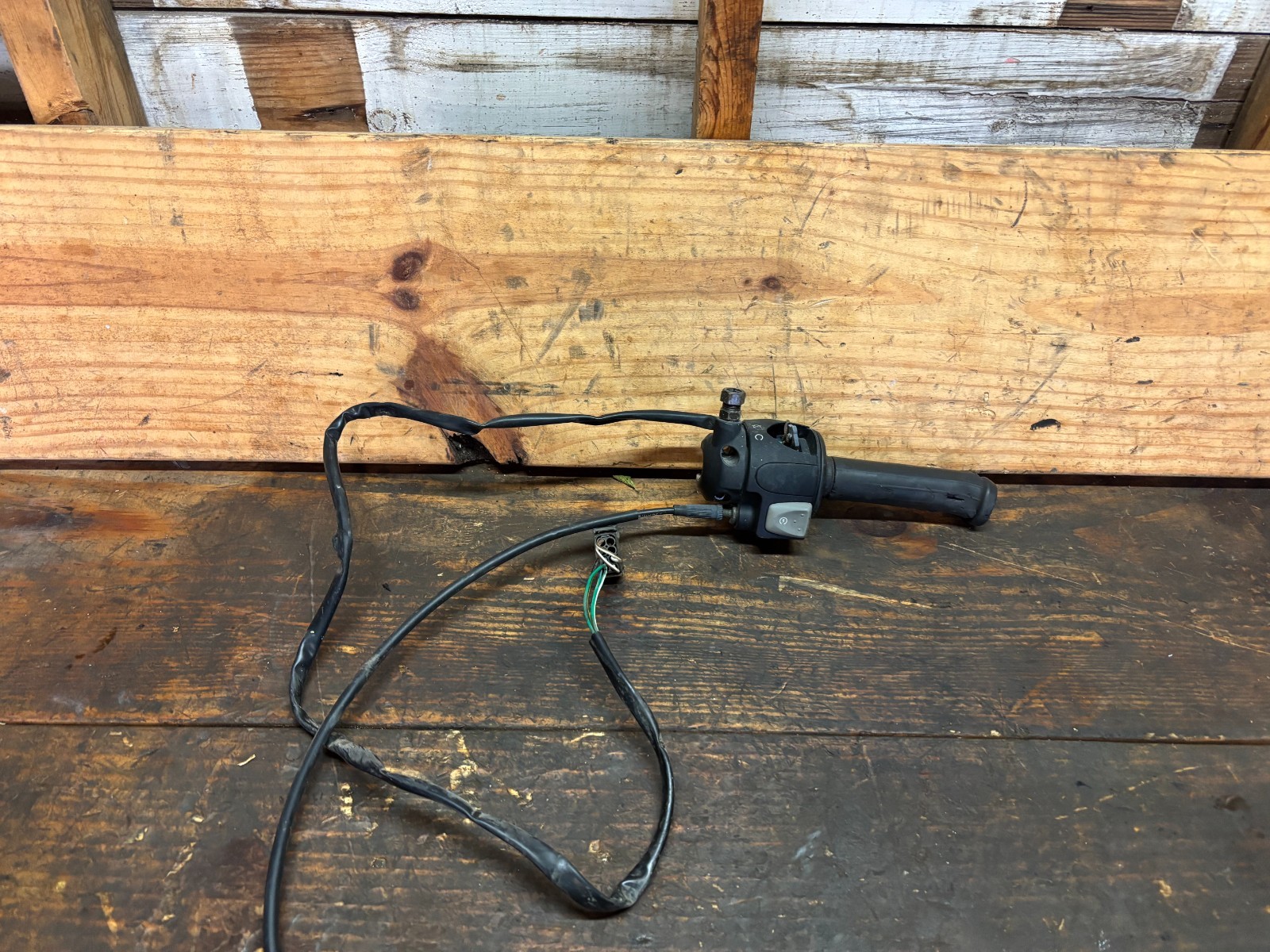 2000 BMW F650GS Right Handlebar Control Switch Throttle   F650 GS