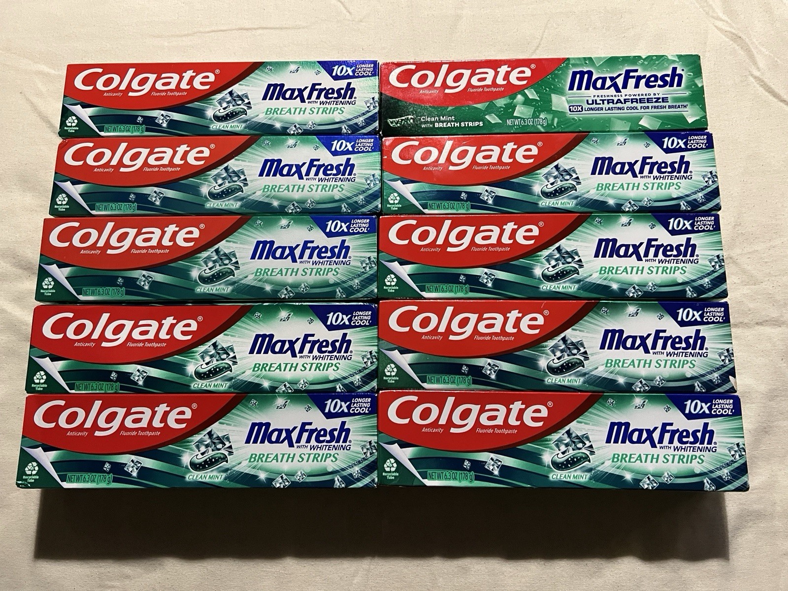 Pack Of 10 Colgate MaxFresh Whitening Breath Strips Clean Mint Toothpaste 6.3 Oz
