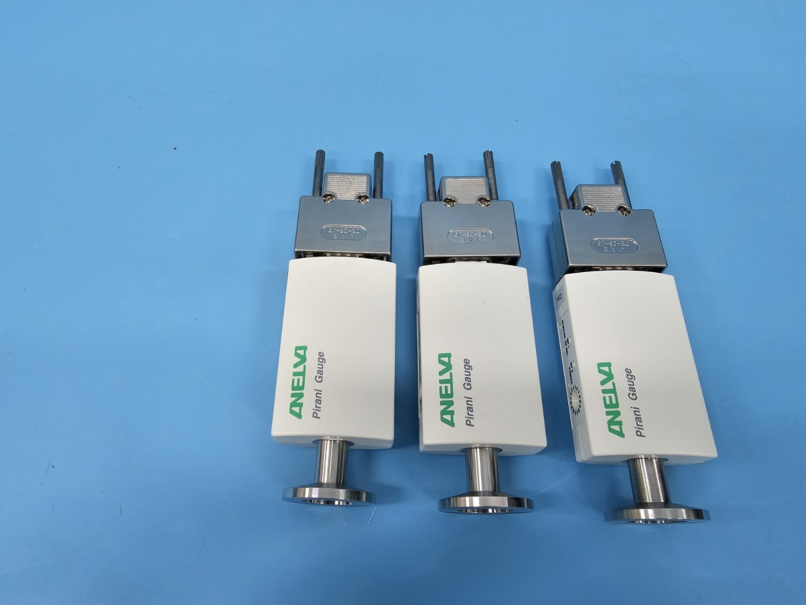 1PC ANELVA , CANON M-350PG-SP/N16 , 22506 PIRANI GAUGE
