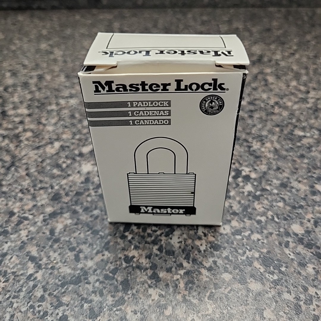 NEW IN BOX Master Lock No.3 Padlock