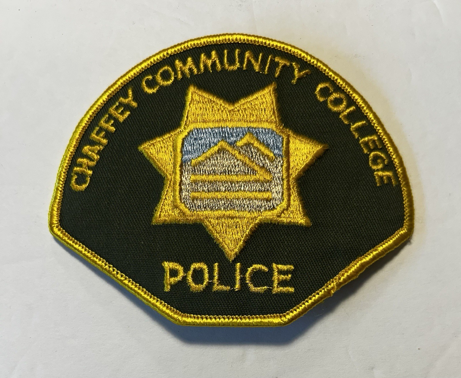 CALIFORNIA CHAFFEY COMMUNITY COLLEGE POLICE DEPT PATCH SAN BERNARDINO CO #PDD94