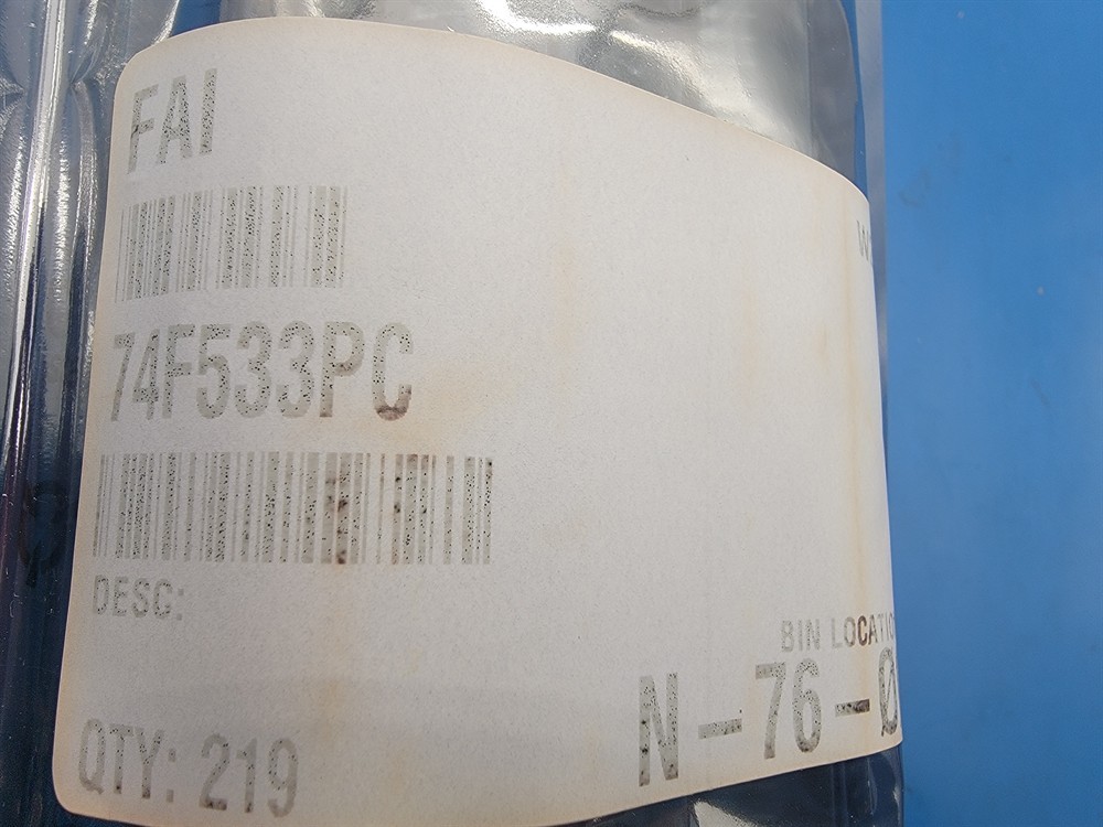 New (120pcs) 74F533PC FAIRCHILD IC Logic