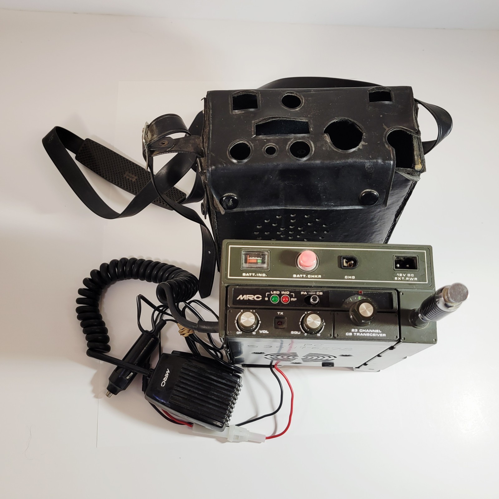 Vintage Radion MRC M-358 23 channel CB Transceiver & Satchel Parts & Repair READ