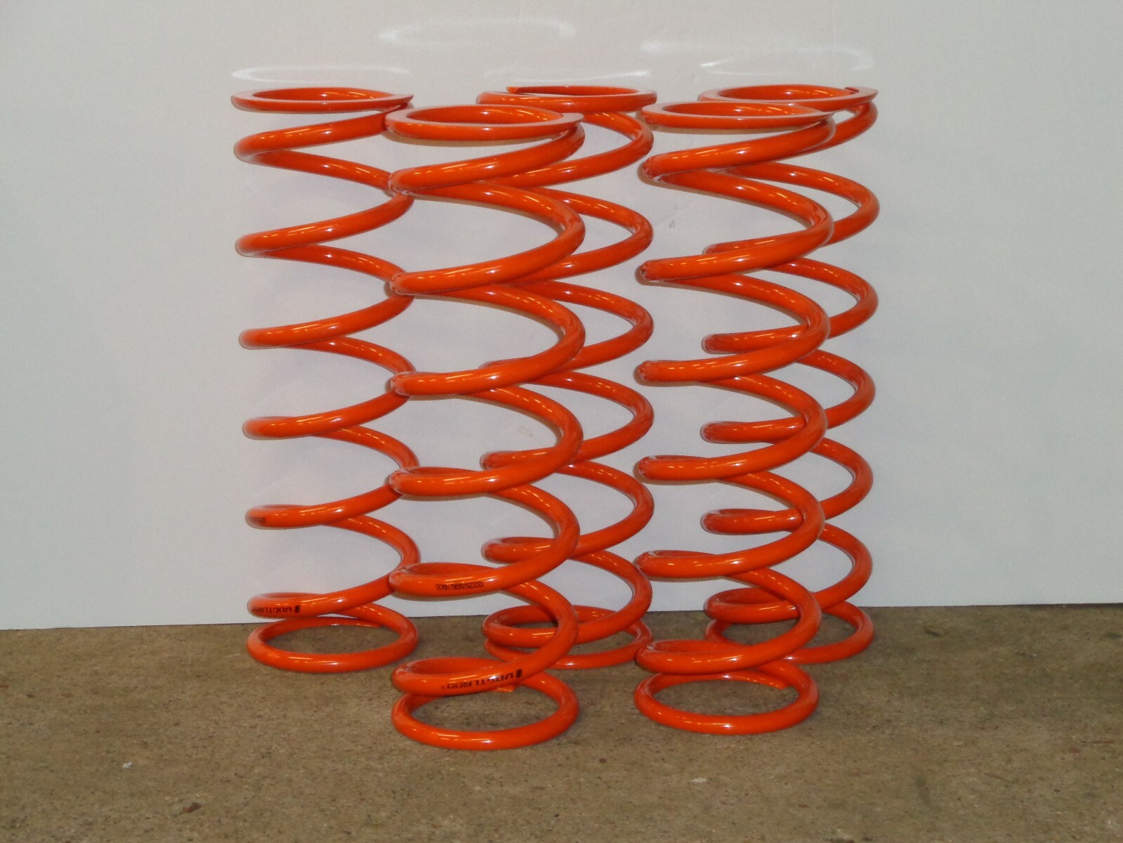 New Vogtland 16 x 5 inch, 225 lb Rear Springs for Modifieds and Stock Cars