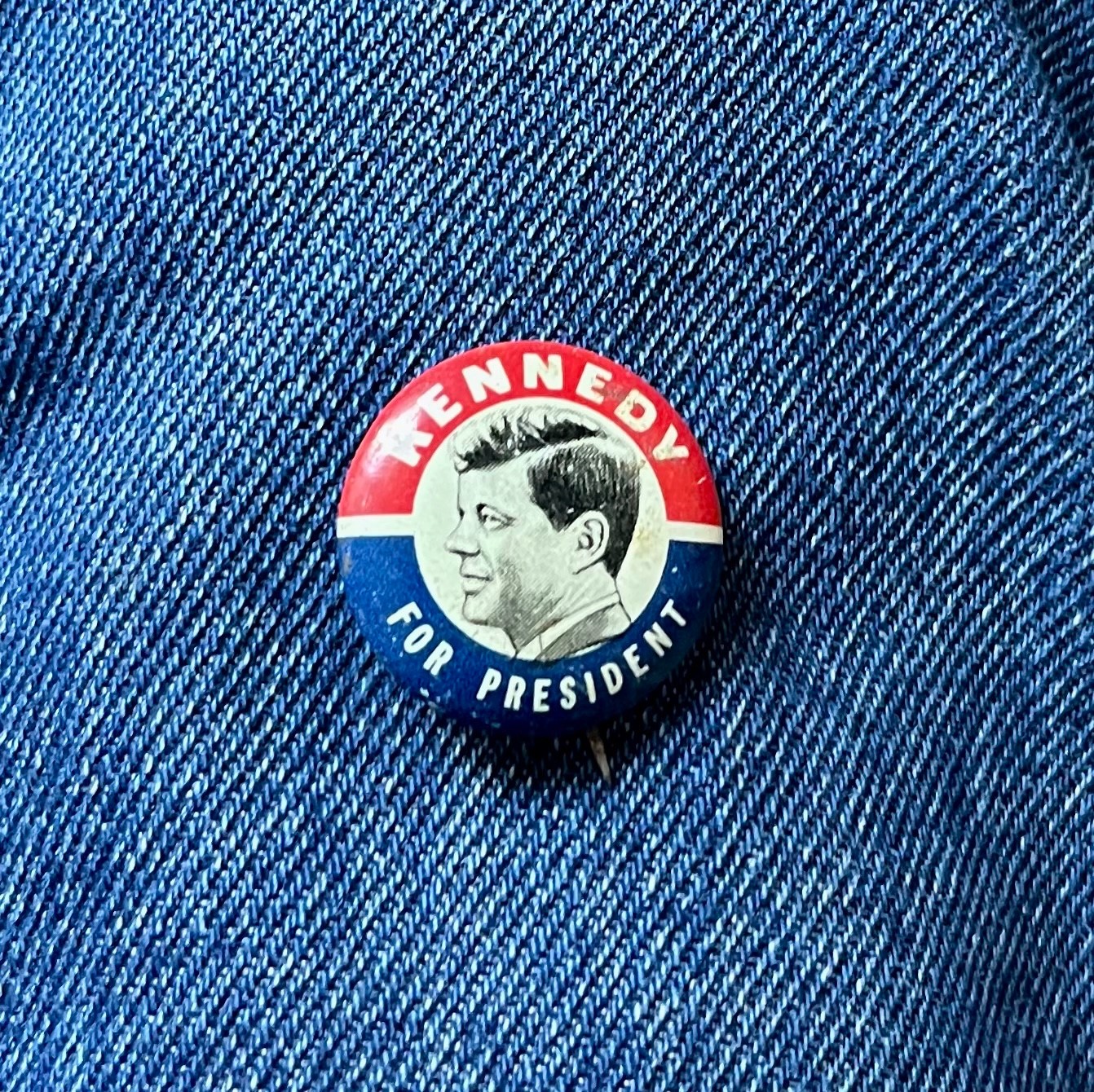 1960 John F Kennedy For President 1" Litho Profile Picture Pin
