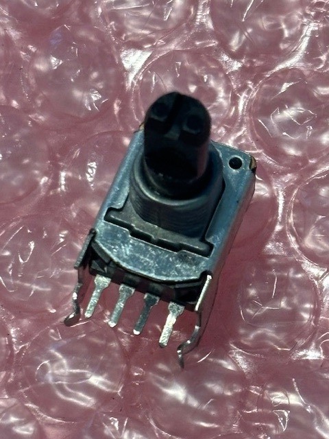 OEM Peavey Potentiometer  D-shaft Type PCB Mount
