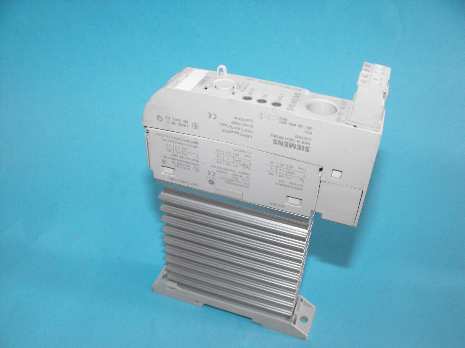 Siemens Contactor 3RF2320-1AA04.Load Monitor 3RF2920-0FA08.230V/3KW.USED