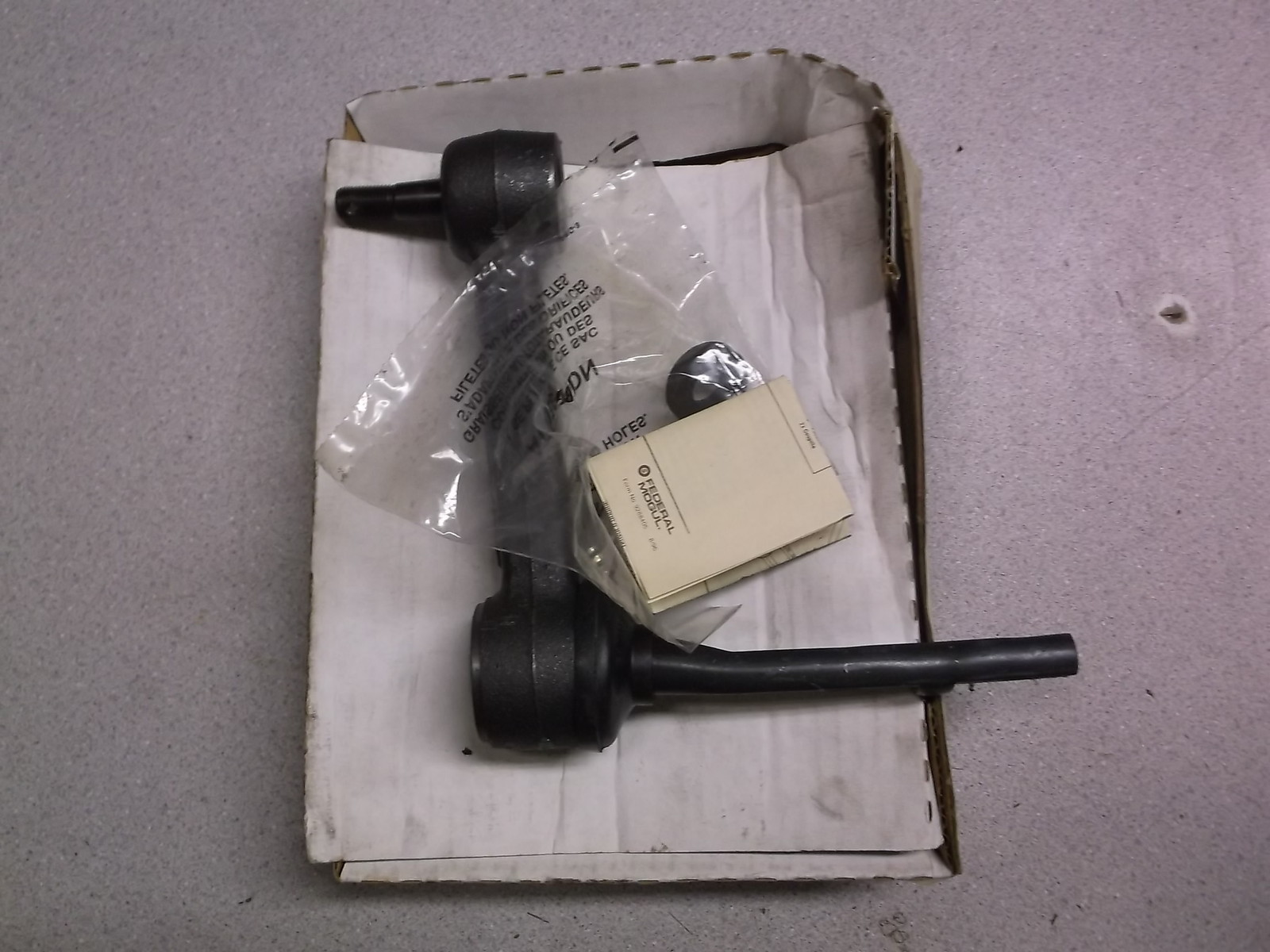 NEW Federal Mogul 190132 Steering Idler Arm *FREE SHIPPING*