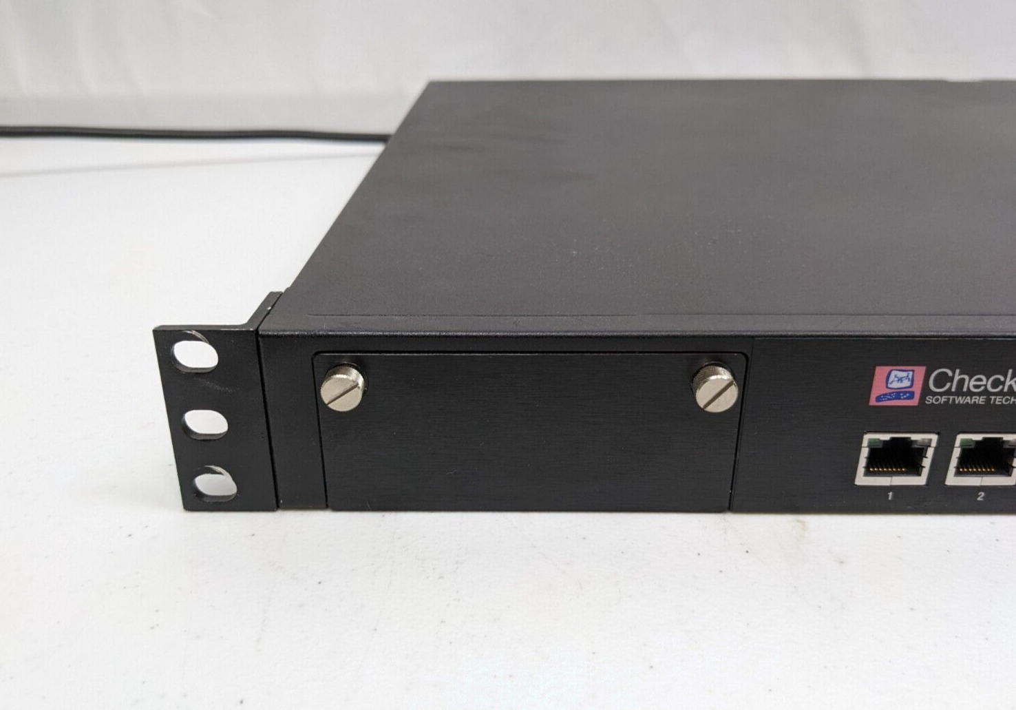Check Point 5200 PB-20 100-240V Firewall Network Security Appliance