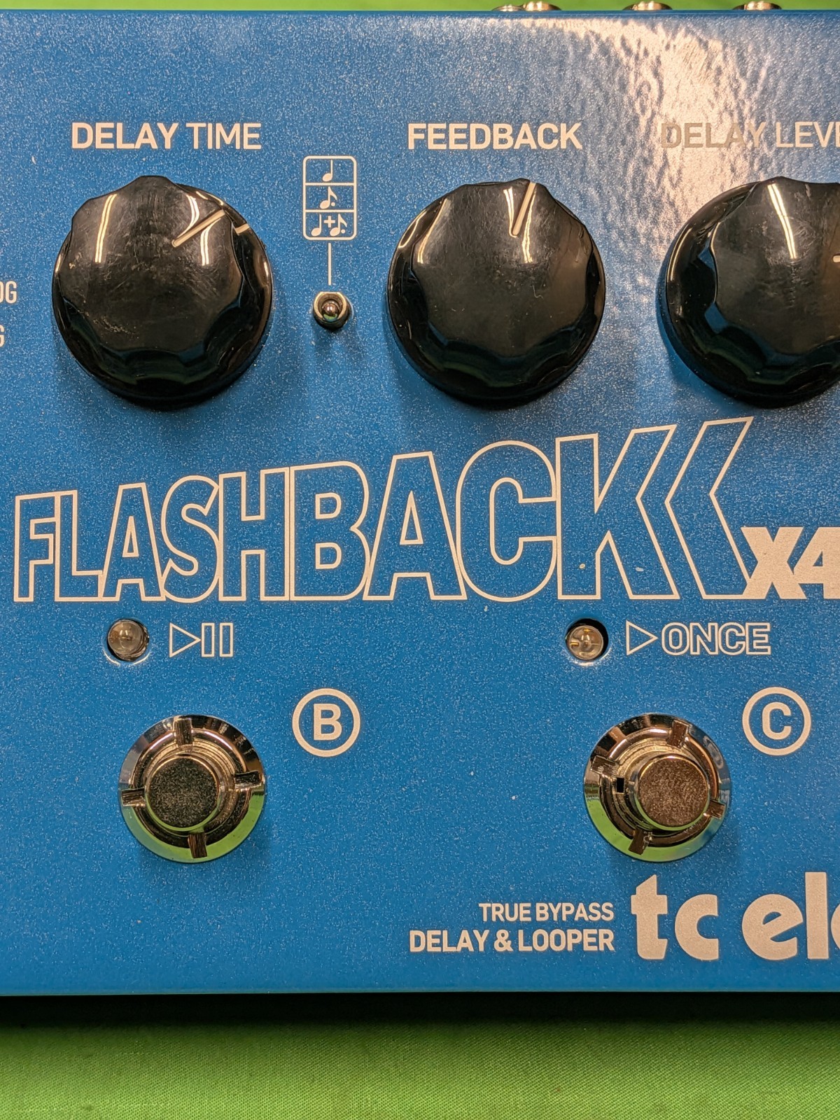 TC Electronic Flashback X4 Looper Guitar Effect Pedal