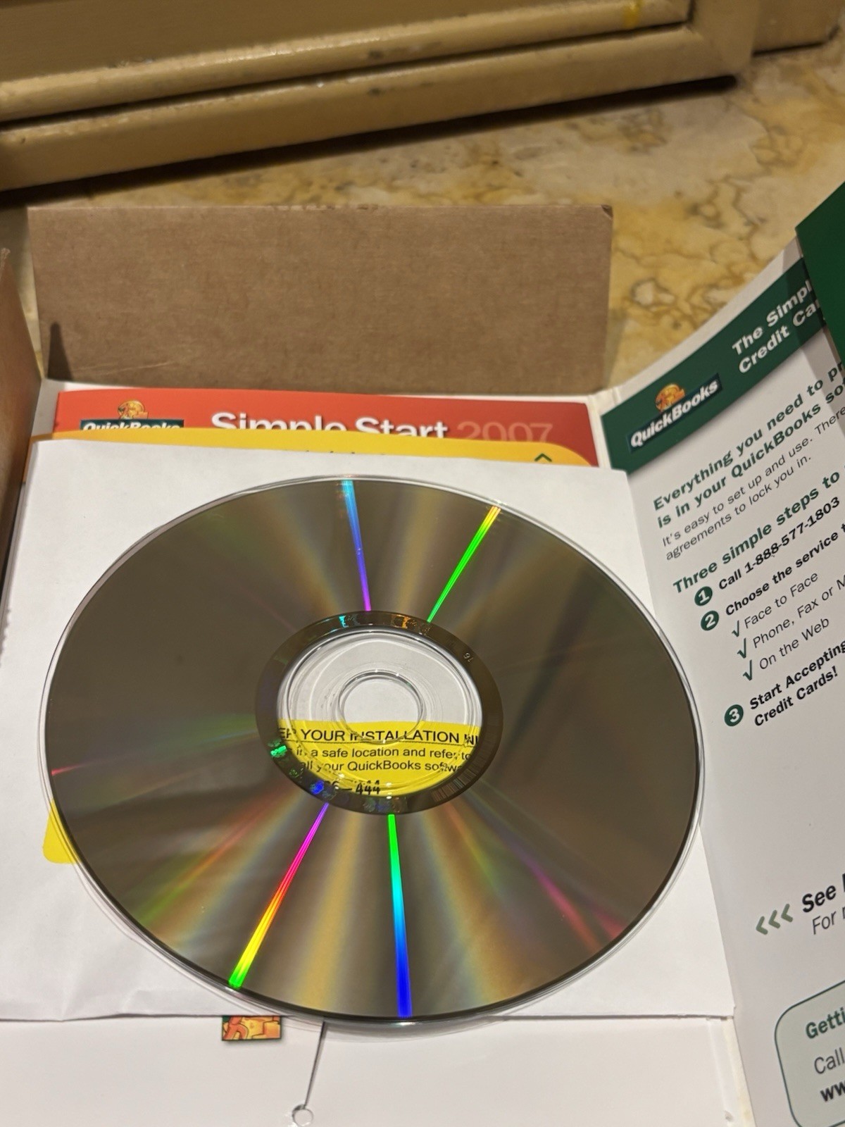 Intuit Quickbooks Pro 2007 Small Business Financial Software For Windows