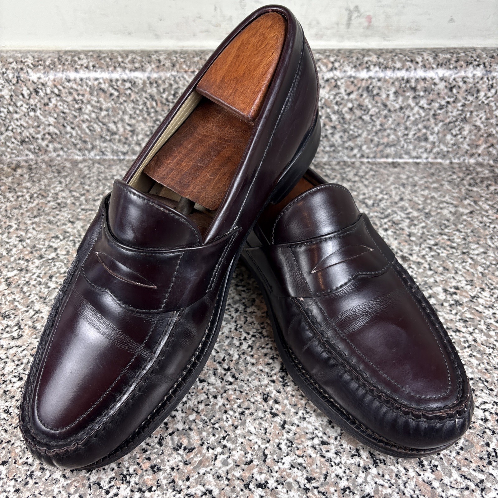 SAS Genuine Handsewn Burgundy Leather Moc Toe Penny Loafer  Men's 9M Made in USA