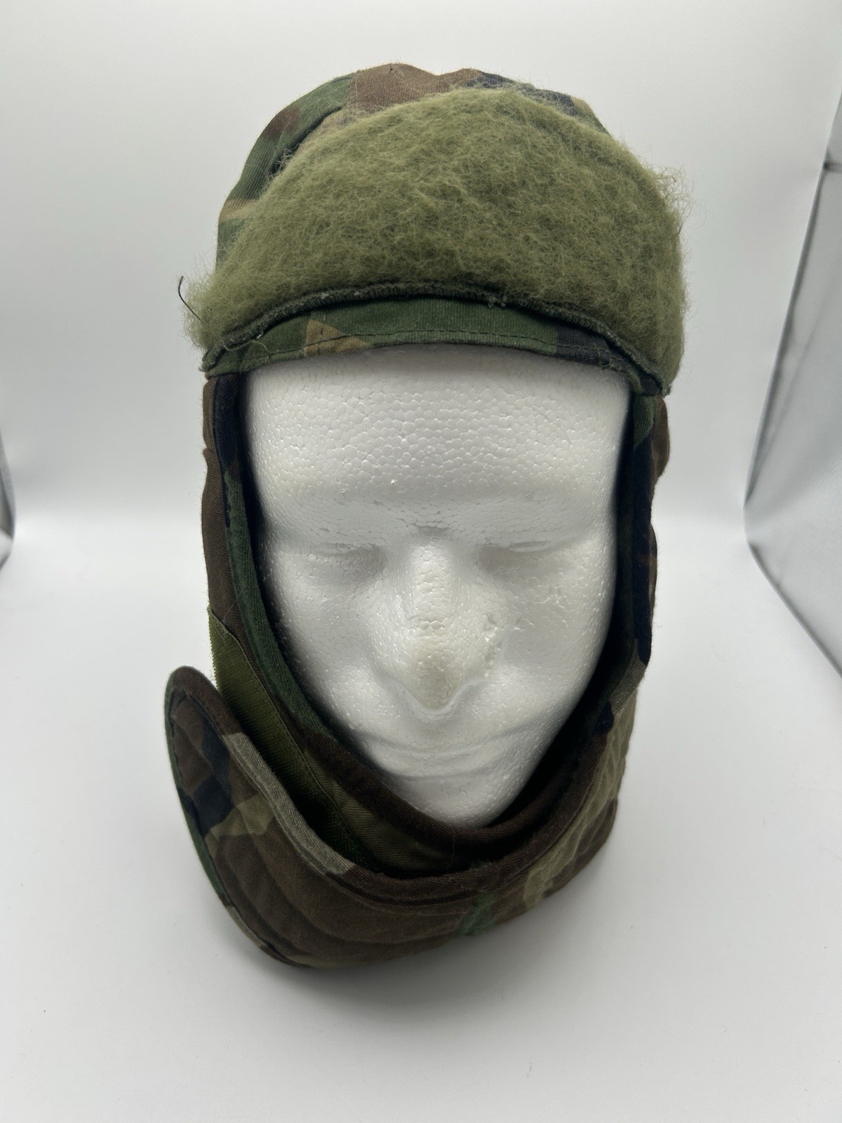 US Military Issue Woodland Camo Insulating Cold Weather Helmet Liner Cap - Sz 7