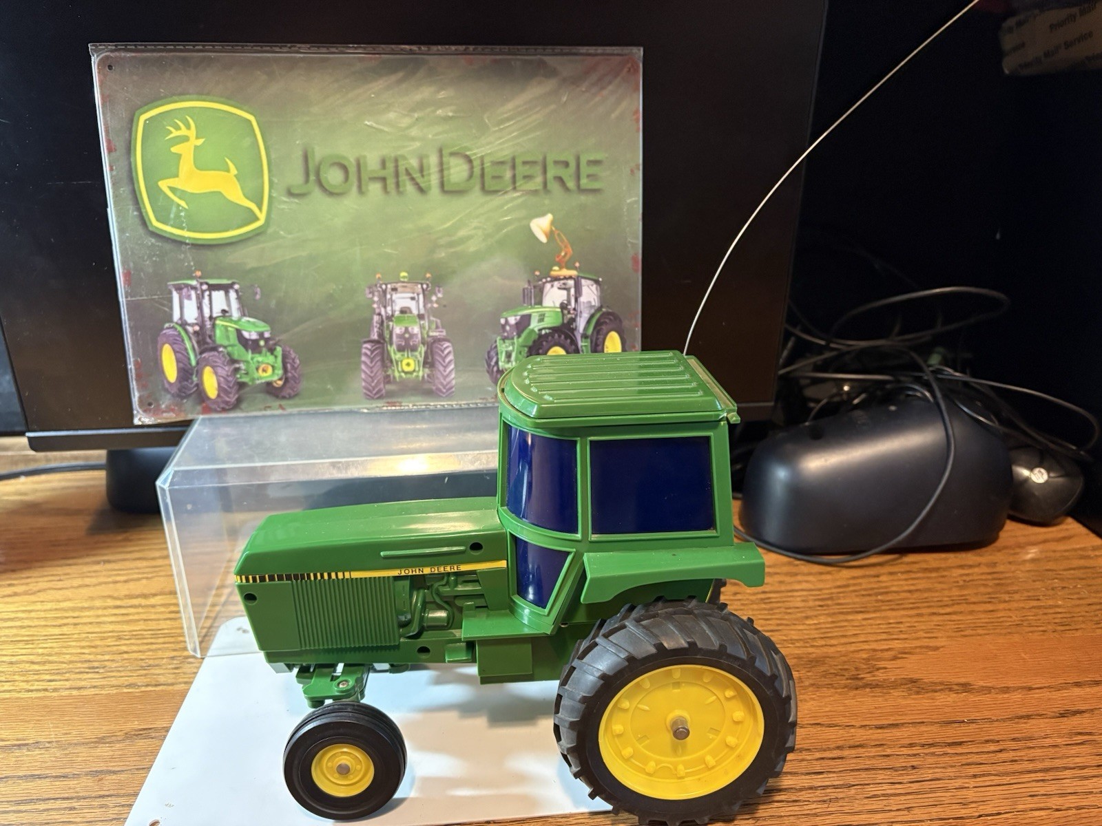 ERTL JOHN DEERE 9-FUNCTION RC TRACTOR WORKS NO CONTROL+8x10” METAL SIGN NIP