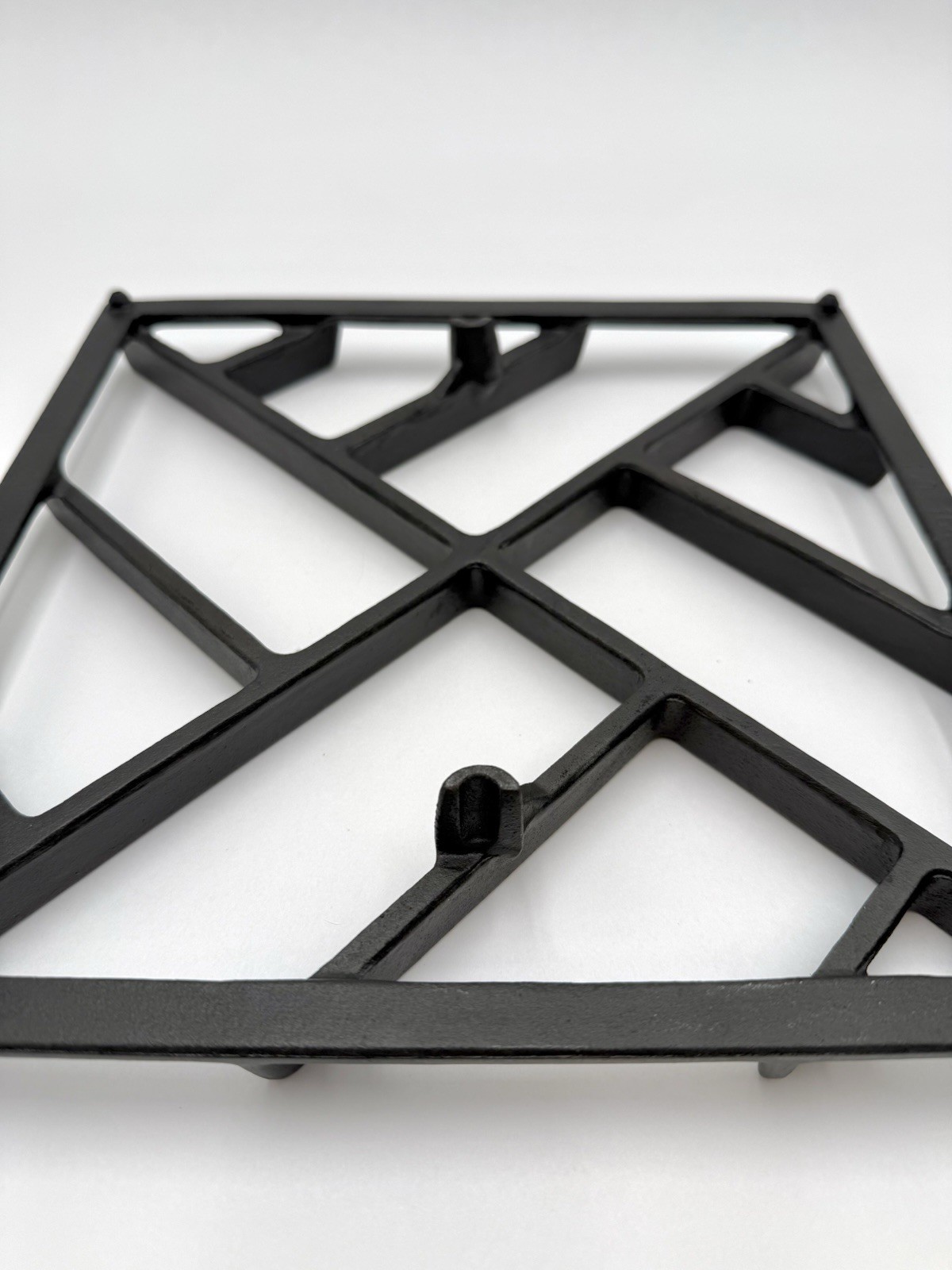 Dynasty Range Burner Grate 70001589