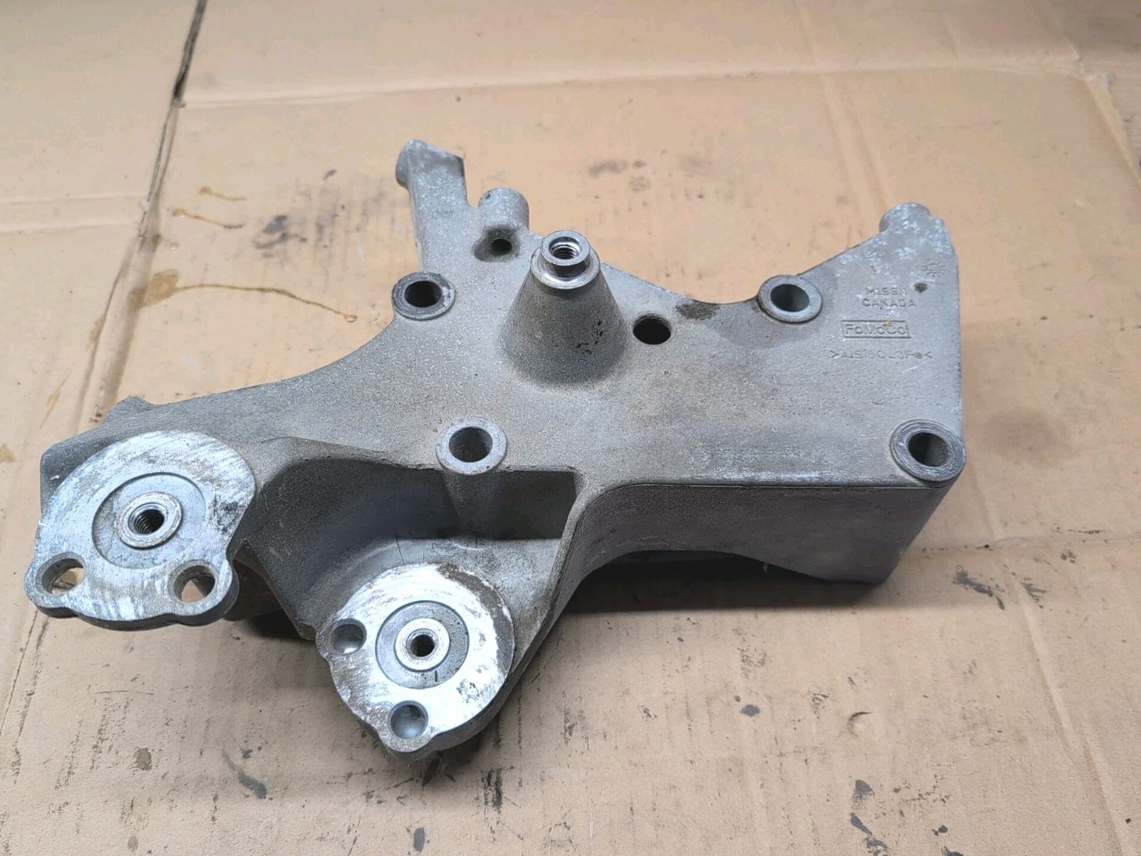 2008-2010 Ford F250 F350 6.4 6.4L Diesel Alternator Bracket OEM 7C3E-10239-CC